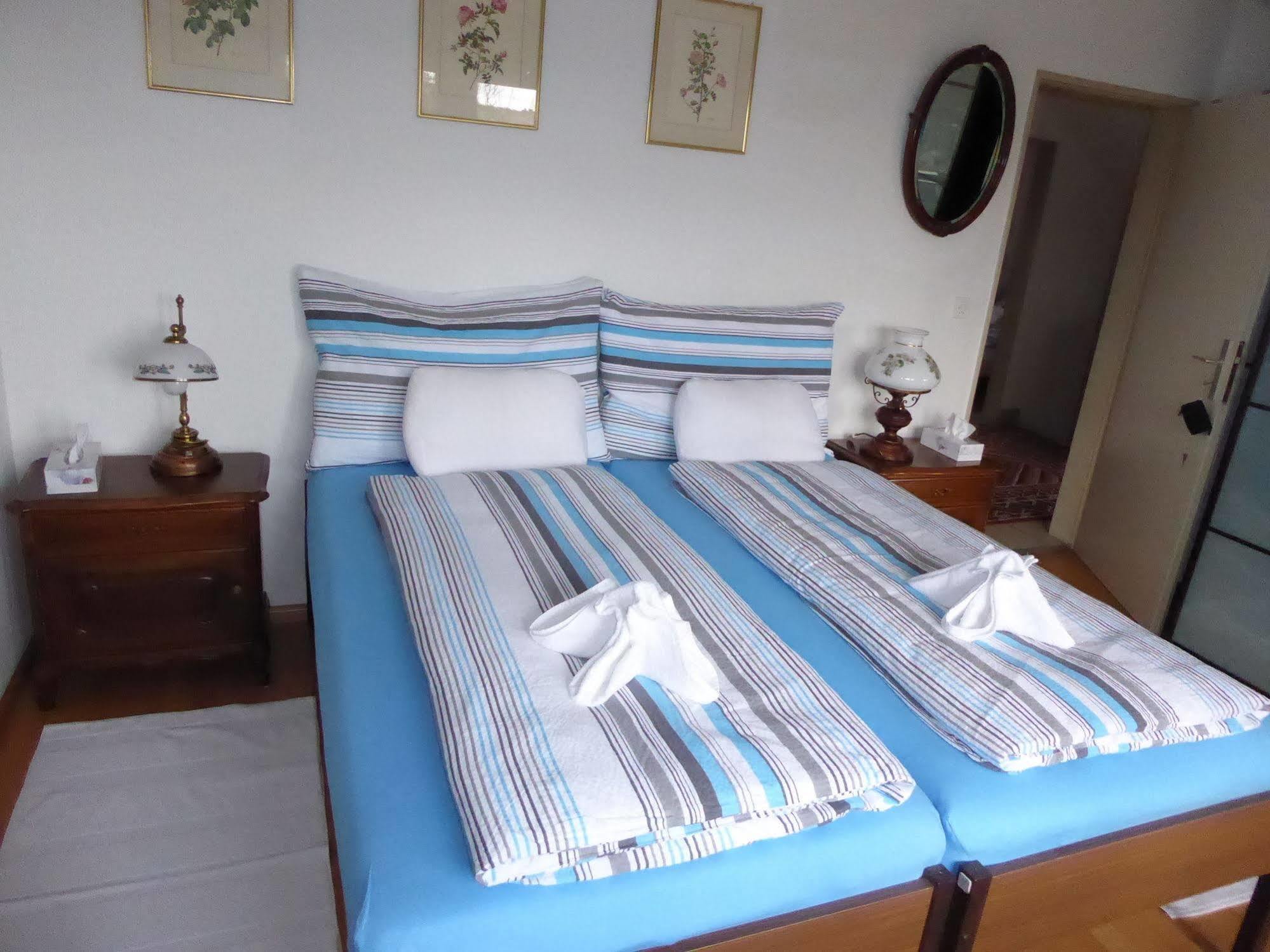 B&B Pappelweg - 2 Муттенц Экстерьер фото